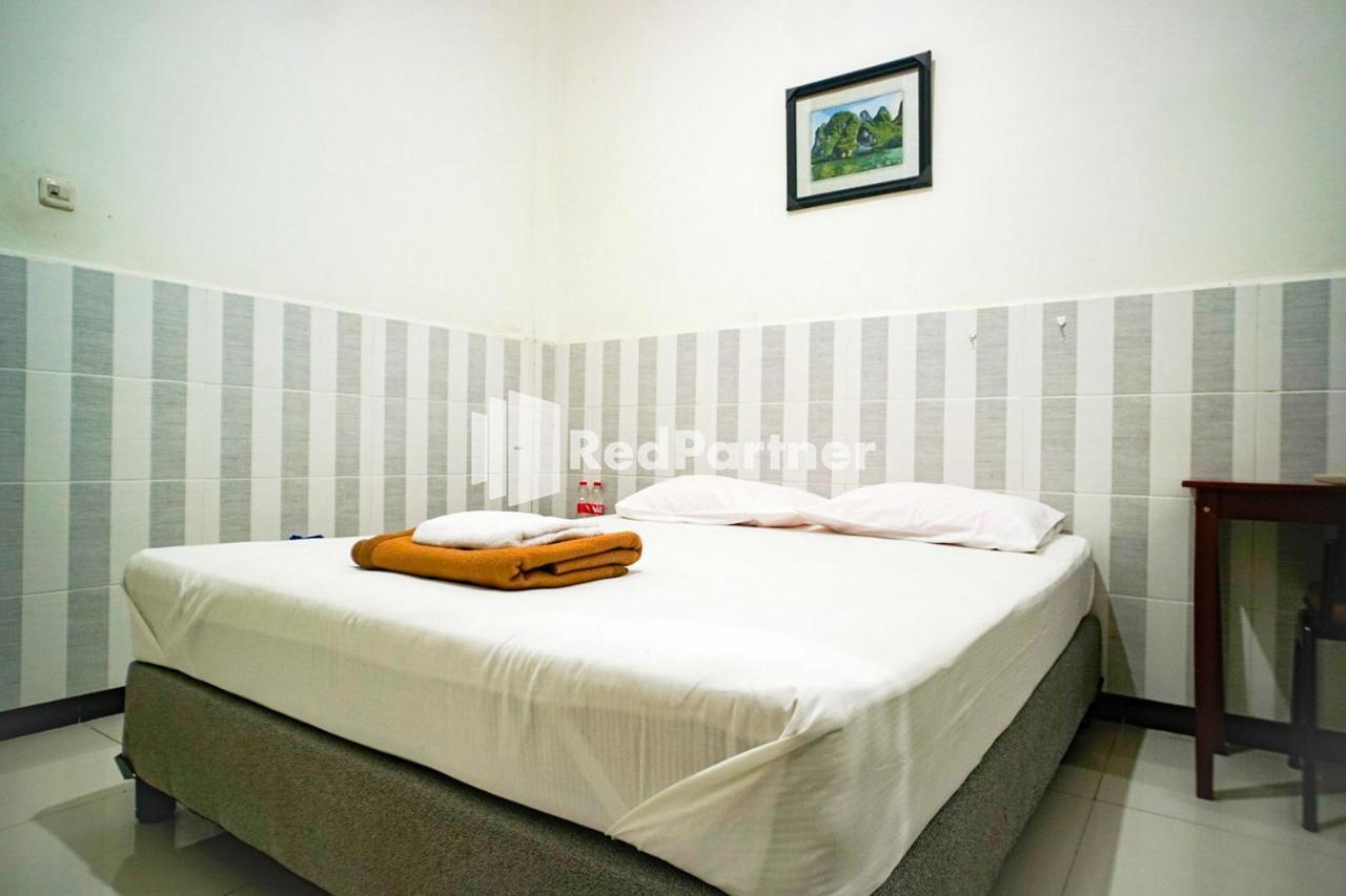 סוראבאיה Hoki Homestay Redpartner מראה חיצוני תמונה